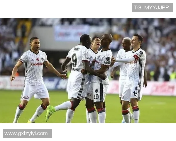 探索帕帕多普洛斯的传奇人生与影响力在现代社会中的重要性