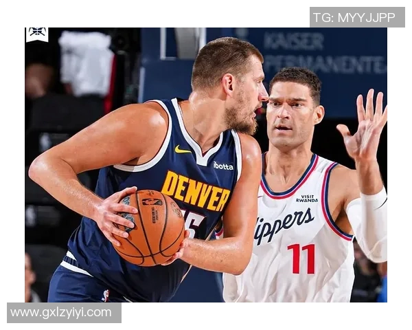 勇士与掘金季后赛第六场激战回顾与精彩瞬间分析